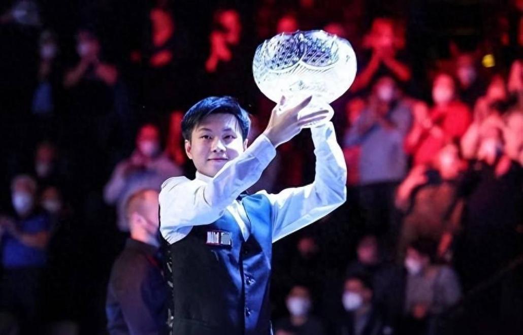  战略支援部队陈辉中将 